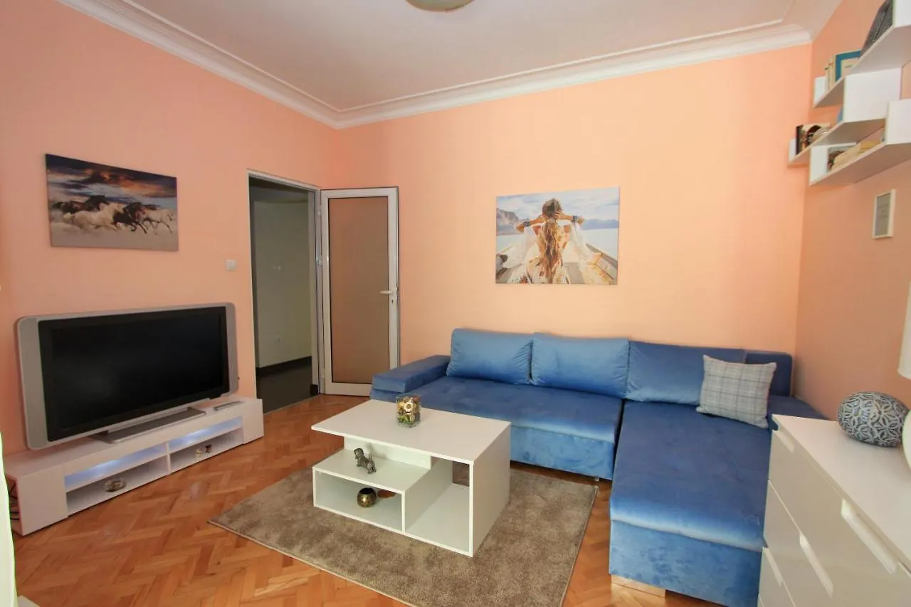 Colorful Apartment Sofie